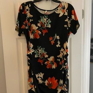 Maternity - size L- black dress with red flowers - worn 3 times - pink blush